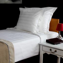 Padjapüür bordüür 63*83cm+4cm, triip 3cm