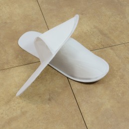 Riidest pealsega kinnise ninaga suss (riidest tallaga)