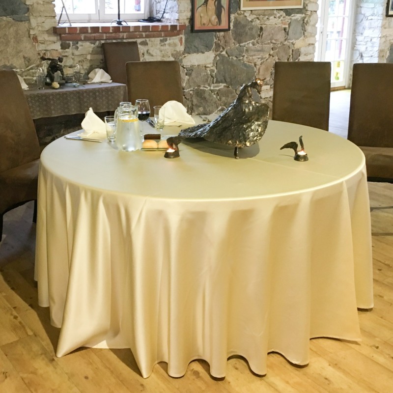 Table cloth (round) diam. 200 cm, beige