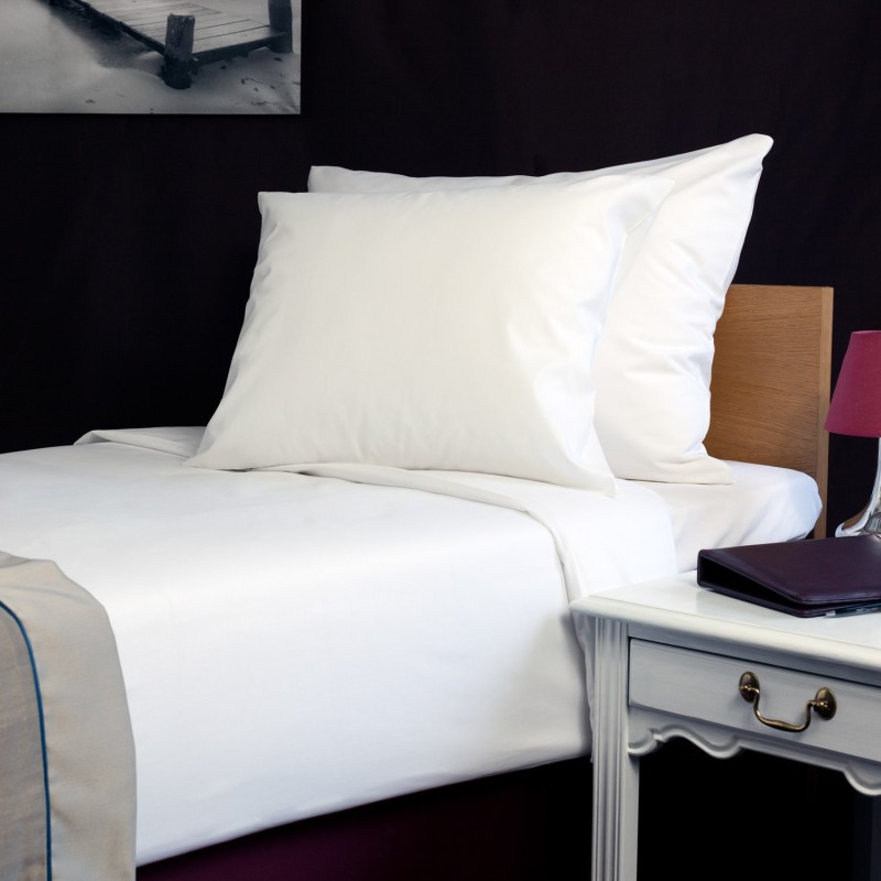 Pillow case 63*83 cm, satin, no stripes