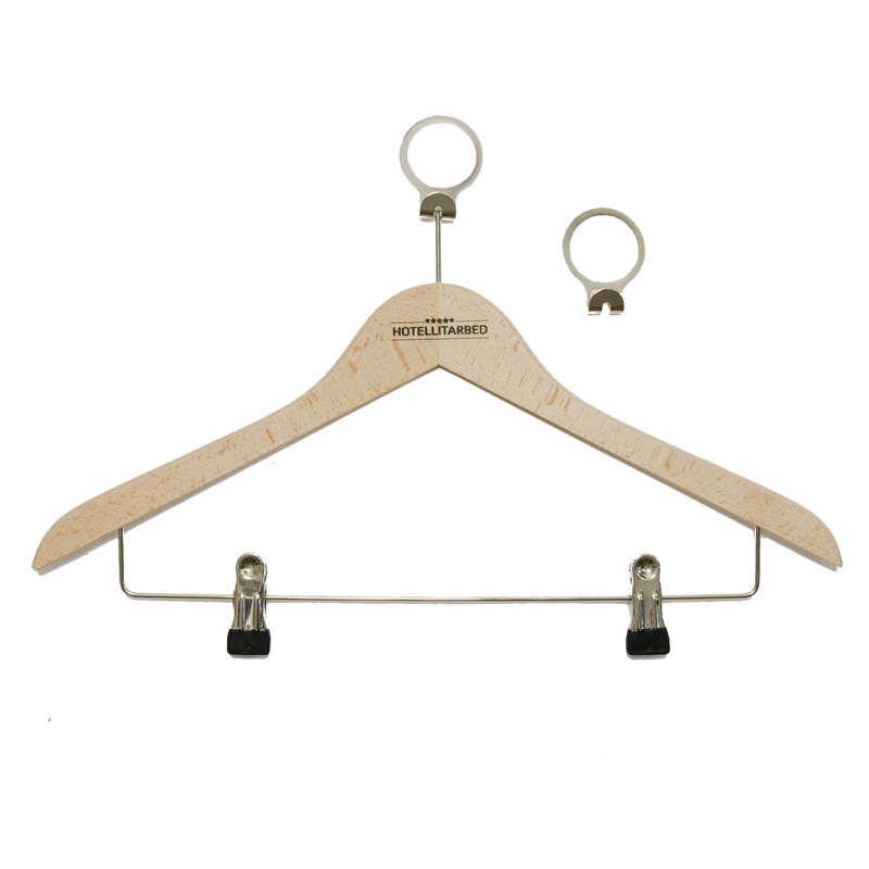 Кражаустойчивая вешалка с держателем брюк с логотипом, светлое дерево